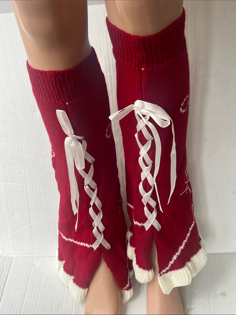 Red Lace-Up Knee-High Knit Leg Warmers with White Ribbon - Picture 10 of 10